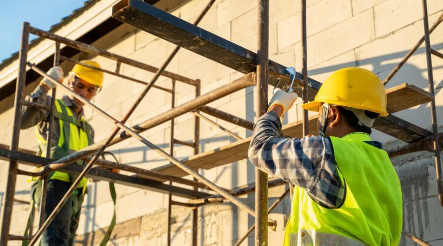 Professional gutter cleaning in Middlebury Center, PA